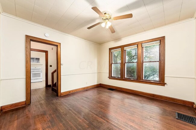 Foto del edificio - 409 E Maynard Ave