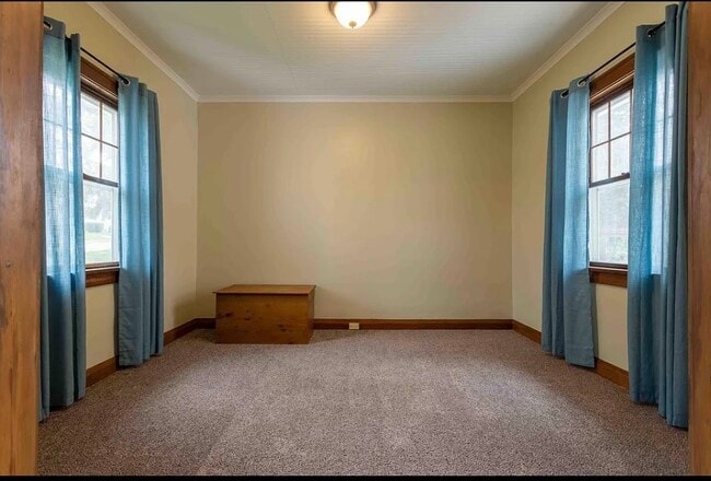 2nd livingroom - 1215 Mount Pleasant St