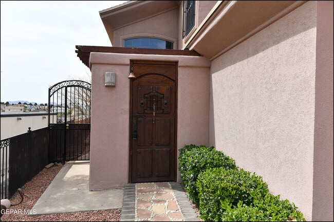 Foto del edificio - 7318 Corona Del Sol Dr