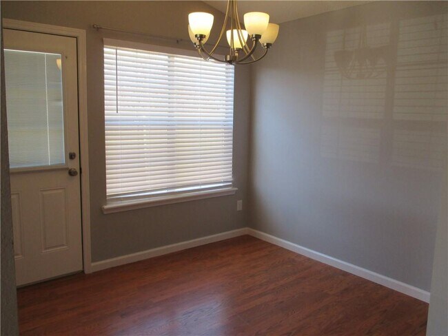 Foto del edificio - 809 E Glendale Ln