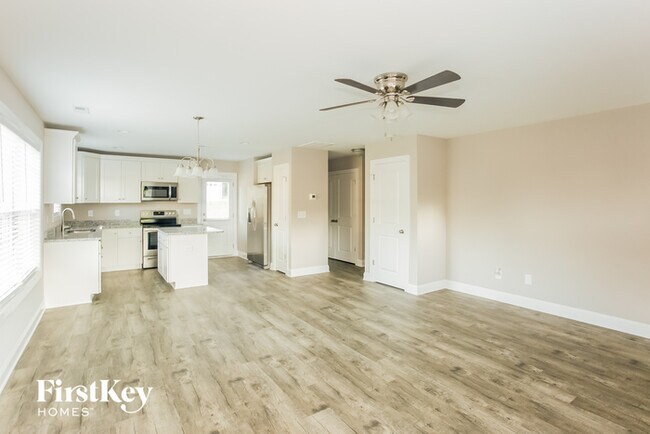 Foto del edificio - 214 Parkway Ave NW