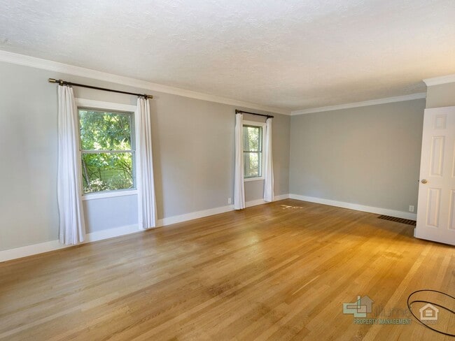 Building Photo - 3 Bedroom... Sweet Story-Book Mid-Century ...