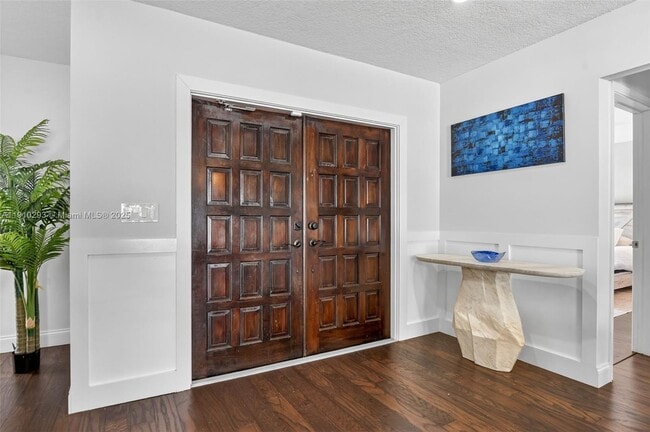 Building Photo - 5660 Golfway Dr