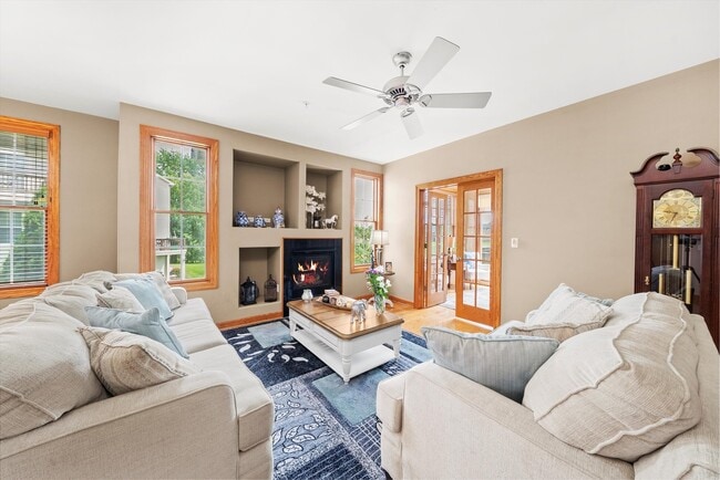 Building Photo - 21341 Windy Hill Dr