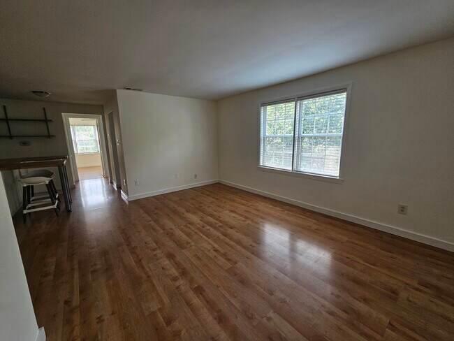 Building Photo - 814 S Arlington Mill Dr