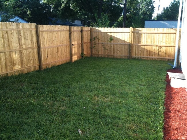 fully fenced backyard - 2940 Hiawatha St