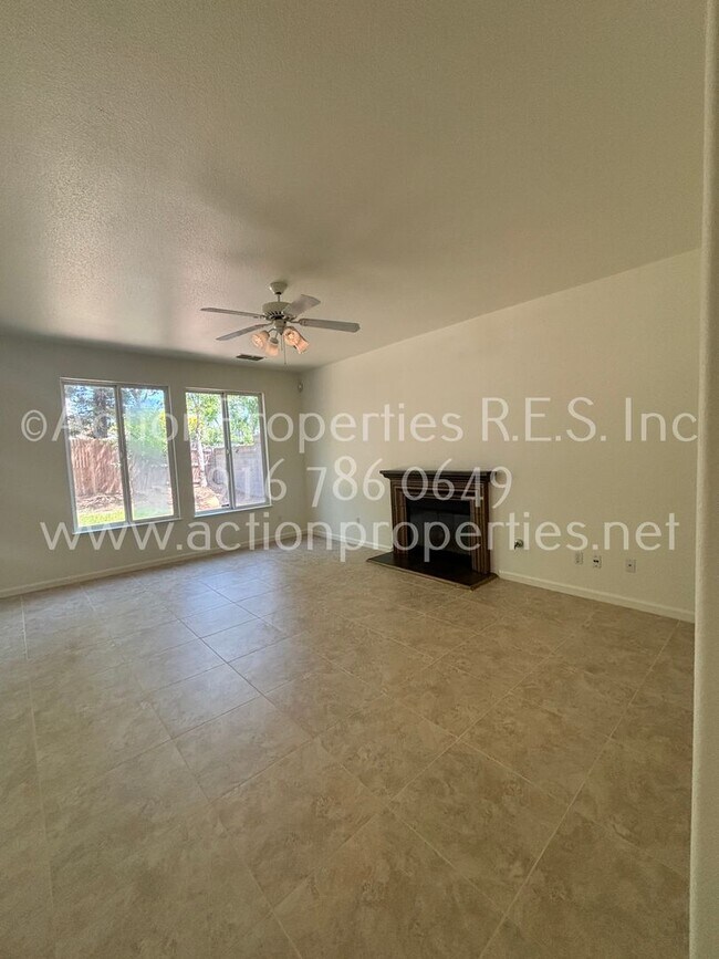 Foto del edificio - Action Properties offering West Roseville,...