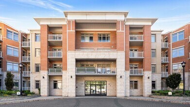 Building Photo - 7400 River Rd