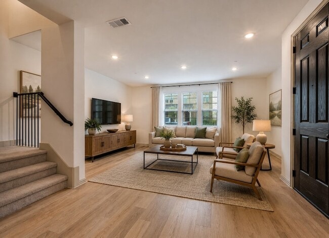 Photo - 512 Parkside Dr House