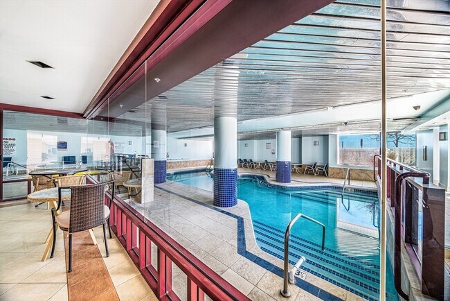 Foto del edificio - 356 Beach St