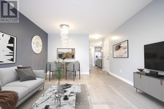 Building Photo - 1601 Sandgate Crescent