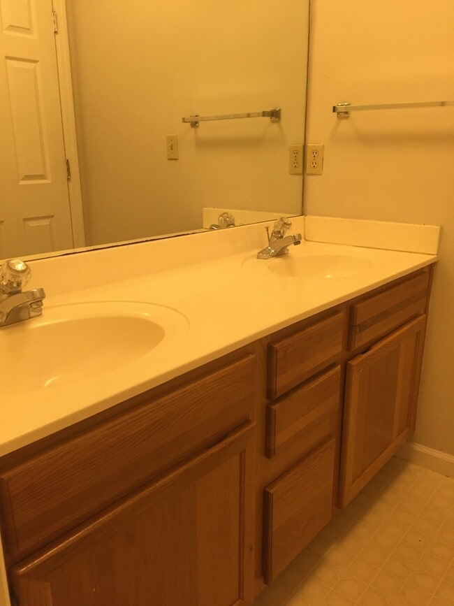 Photo - 415 Oldham Avenue Townhome