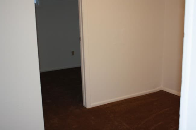 Building Photo - 2510 Evans Ave