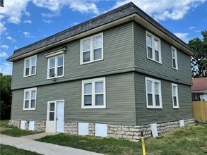 Building Photo - 145 Topping Ave