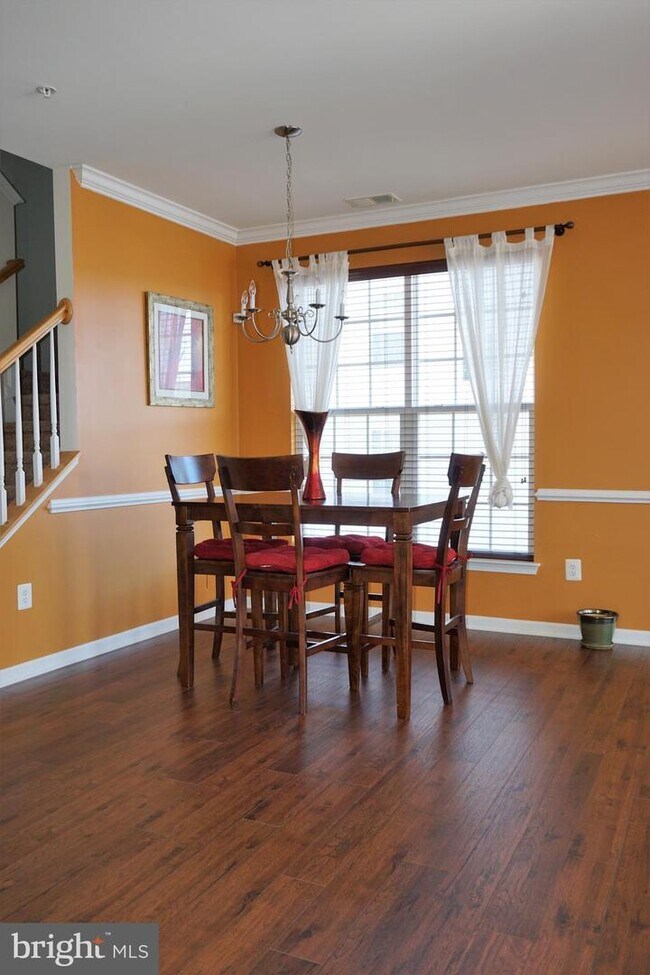 Dining Room - 15815 John Diskin Cir