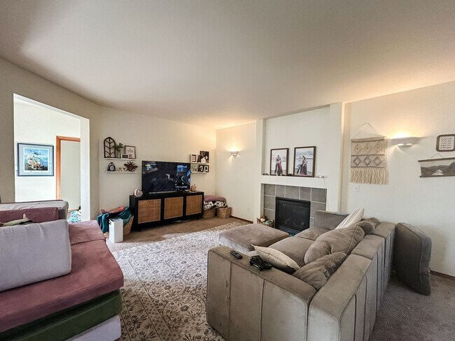 Foto del edificio - 3BD 2.5BA in LSSD