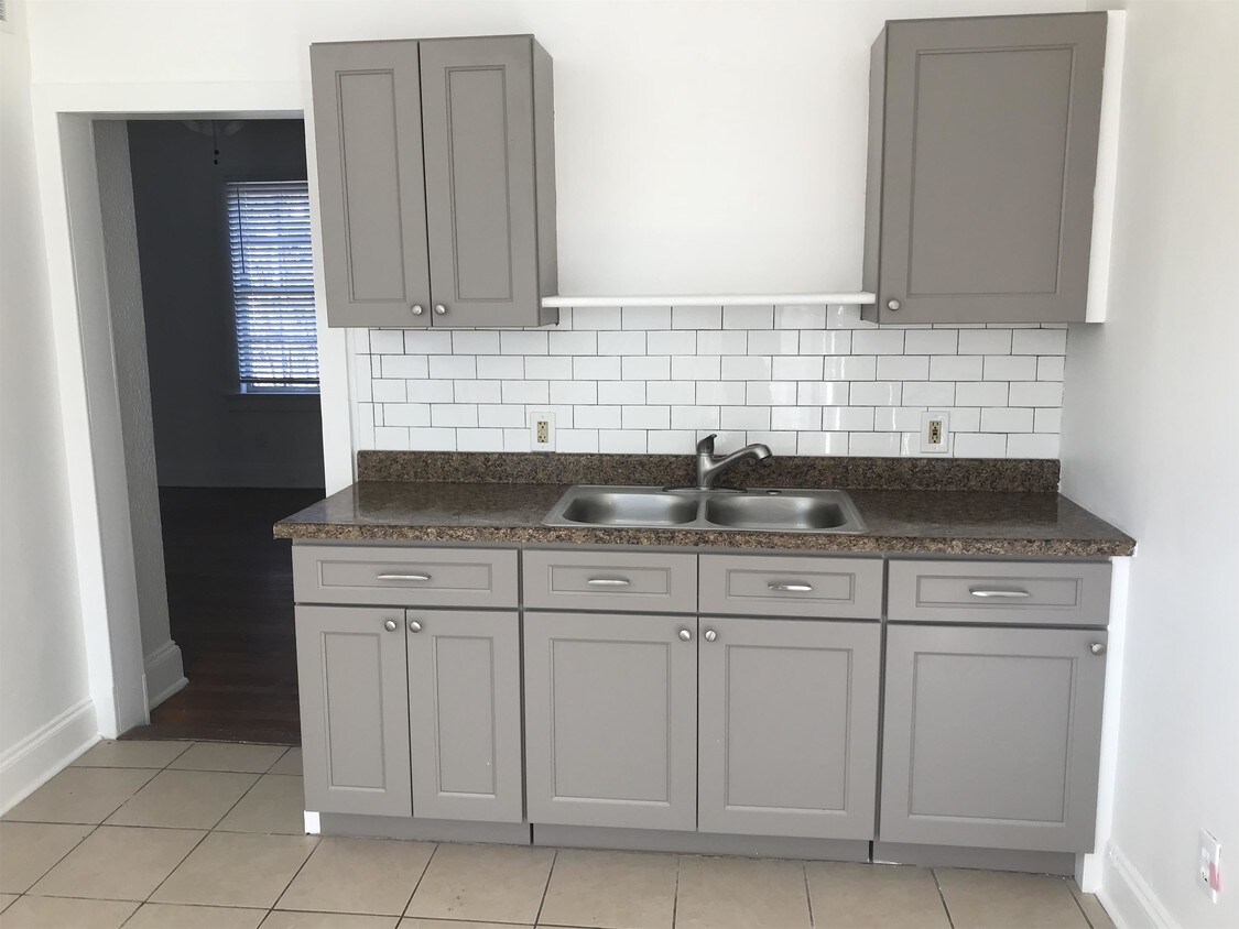 Foto principal - 1351 Silver St