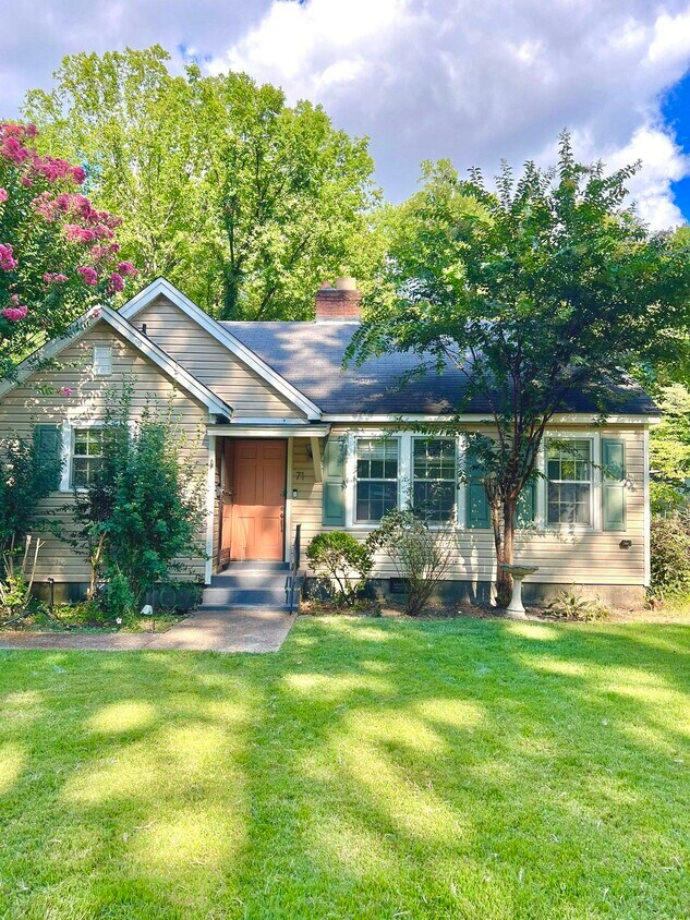 Foto principal - 716 S Graham St