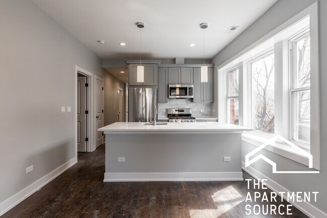 Foto del edificio - 3135 N Oakley Ave