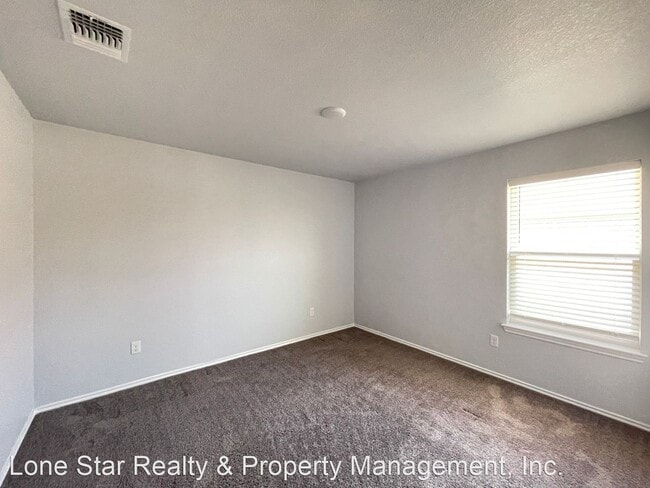 Building Photo - 4 br, 2 bath House - 808 Hickok Dr