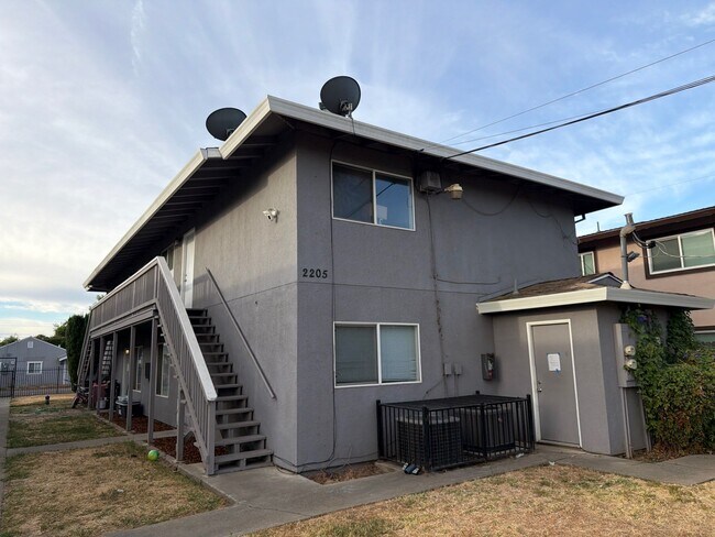 Foto del edificio - 2205 15th Ave