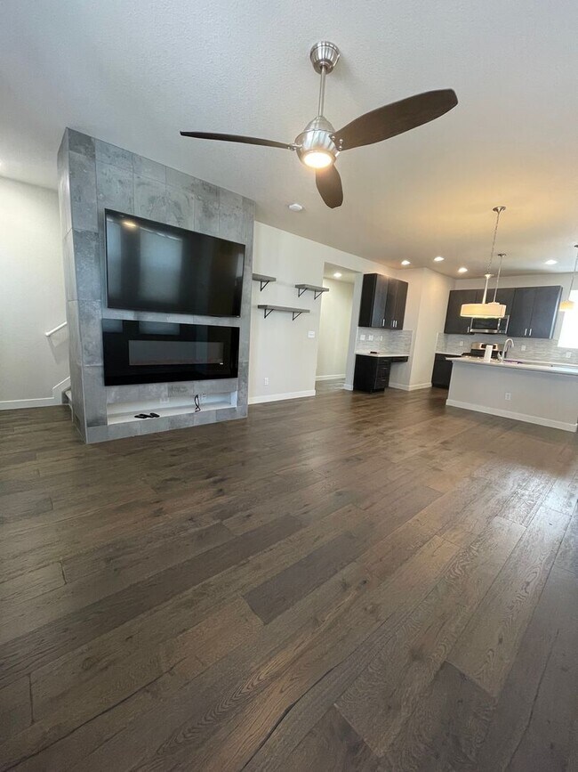 Foto del edificio - 2 Bed 2.5 Bath Townhouse in Broomfield Ava...