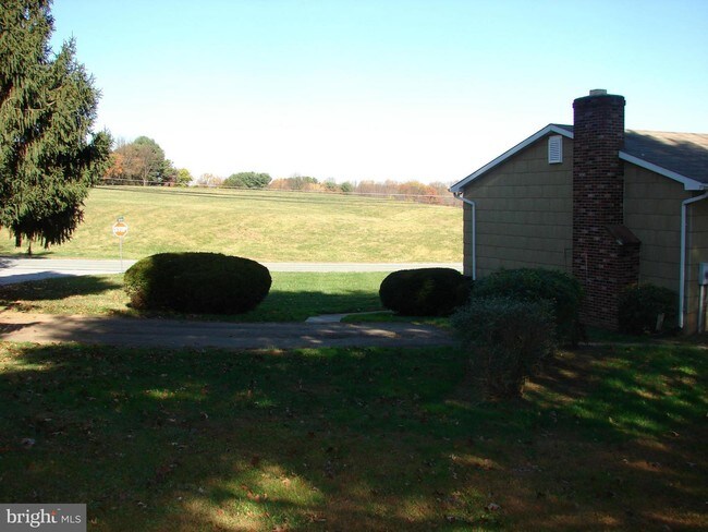 Building Photo - 2101 Hackney Ct