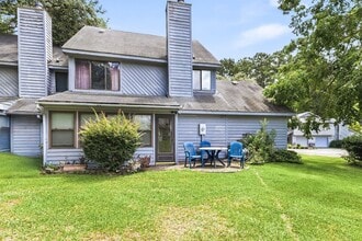 Building Photo - 2173 Spoleto Ln E