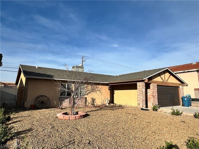 Foto del edificio - 6446 Meadowlark Ln
