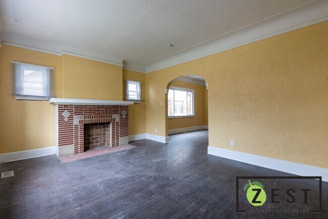 Foto del edificio - 5090 Devonshire Rd