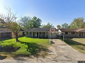 Building Photo - 9245 Shepherd Dr