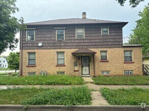 Building Photo - 3500 N 48th St