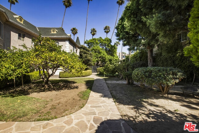 Foto del edificio - 1147 Westmoreland Ave