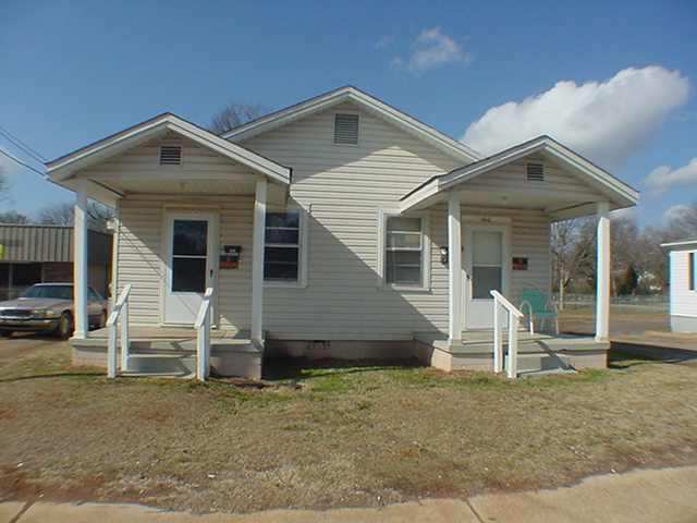 Primary Photo - 1610-1612 W Blue Ridge Dr