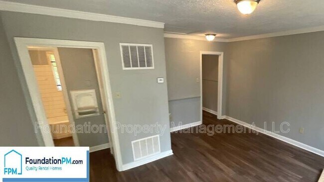 Building Photo - 1421 Semmes St