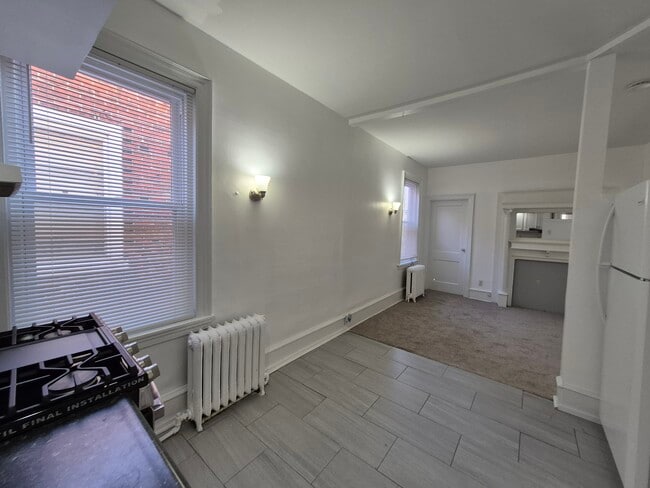 Foto del edificio - 20 S 61st St