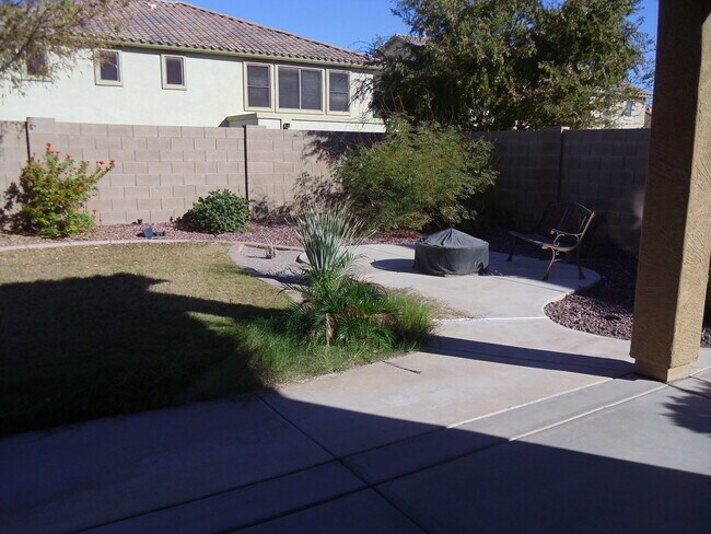 Foto del edificio - COMING SOON- Beautiful 2 Story Home, 5 Bed, 3 Bath in Gilbert, AZ