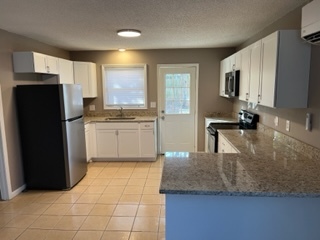 Building Photo - 669 Brookwood Dr