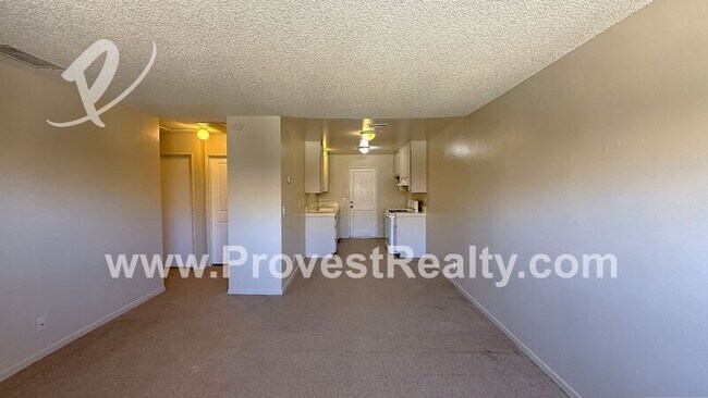 Foto del edificio - 20130 Rimrock Rd E