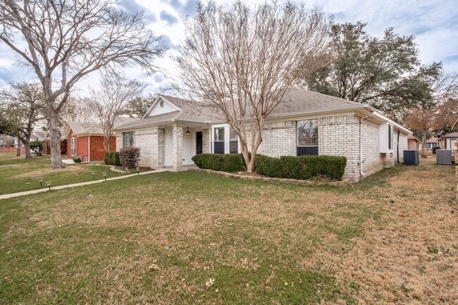 Building Photo - Beautifully Updated Home in Prime Coppell Location - Zoned to Top-Rated Schools!