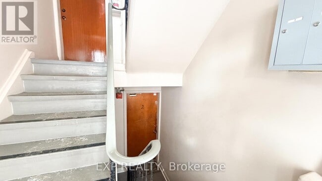 Building Photo - 365 Tillbury Ave