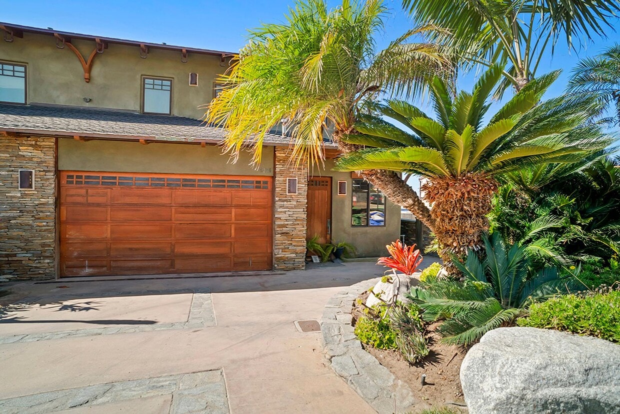Primary Photo - Carlsbad Blvd