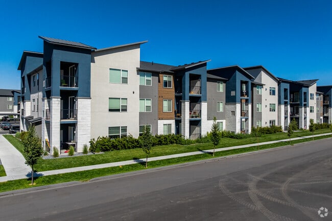 Building Photo - Strata Apartments