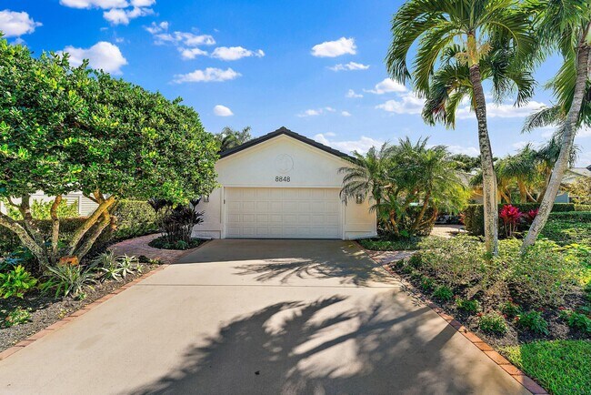 Building Photo - 8848 SE Marina Bay Dr