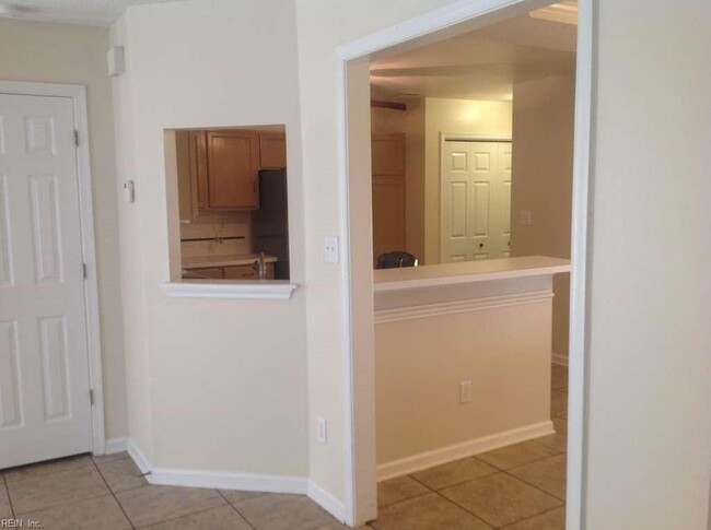 Building Photo - 861 Royal Grove Ct