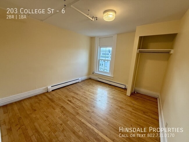 Building Photo - 203 College St