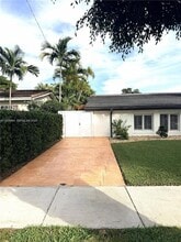 Building Photo - 1625 SW 101st Ave