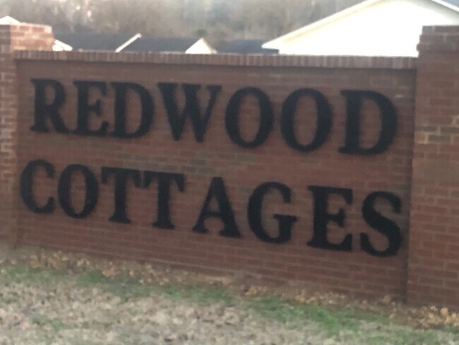 Foto del edificio - 7 Redwood St NE