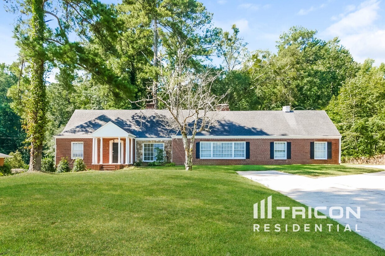 Foto principal - 330 Rivertown Rd