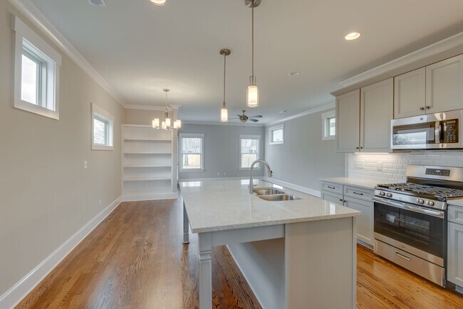 Cocina - 562 Stevenson St